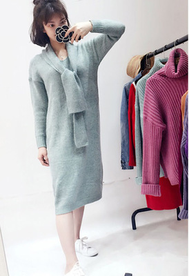 天蓝_时尚女士毛织那个牌子好_井水服饰
