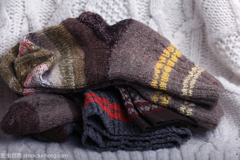 针织与毛织 一针一线间的温暖与时尚