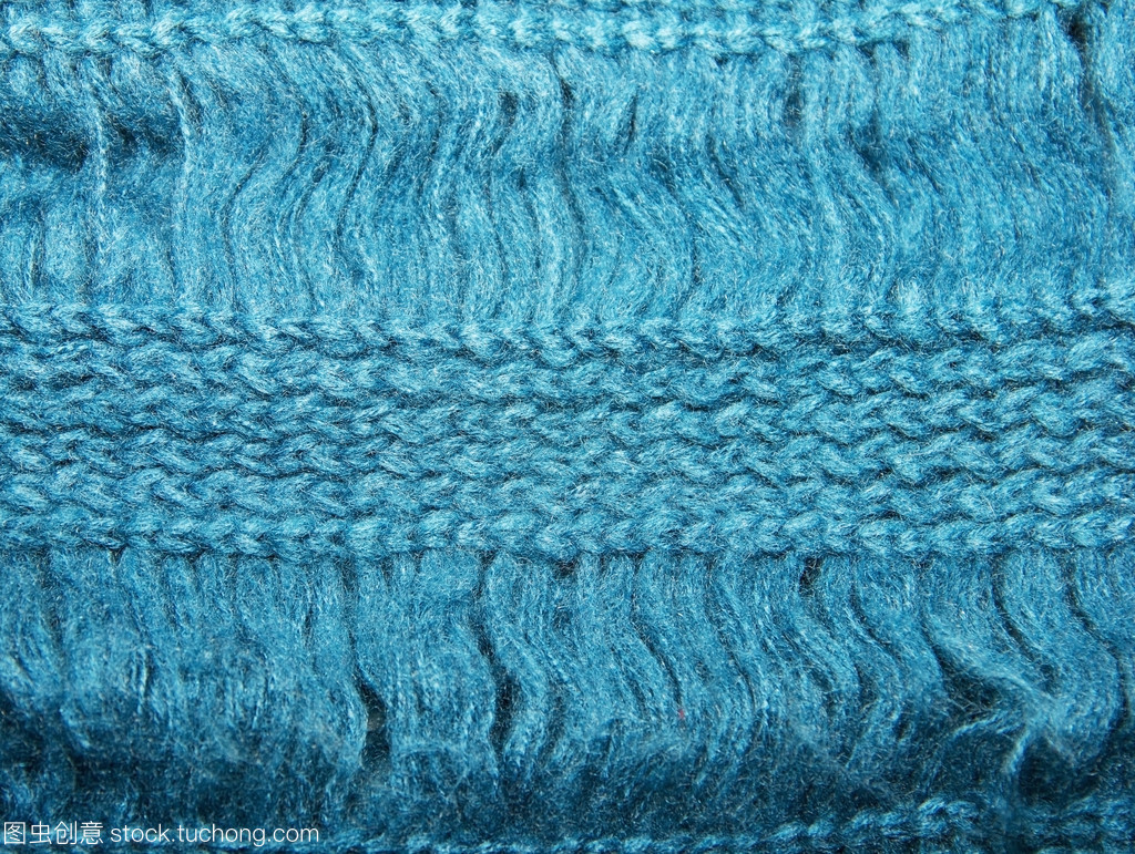 蓝色马海毛纹理针织围巾 编织艺术与温暖时尚的交织